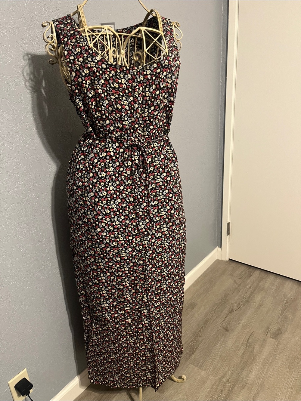 Sleeveless Floral Maxi Dress with Waist Tie in Black and Red